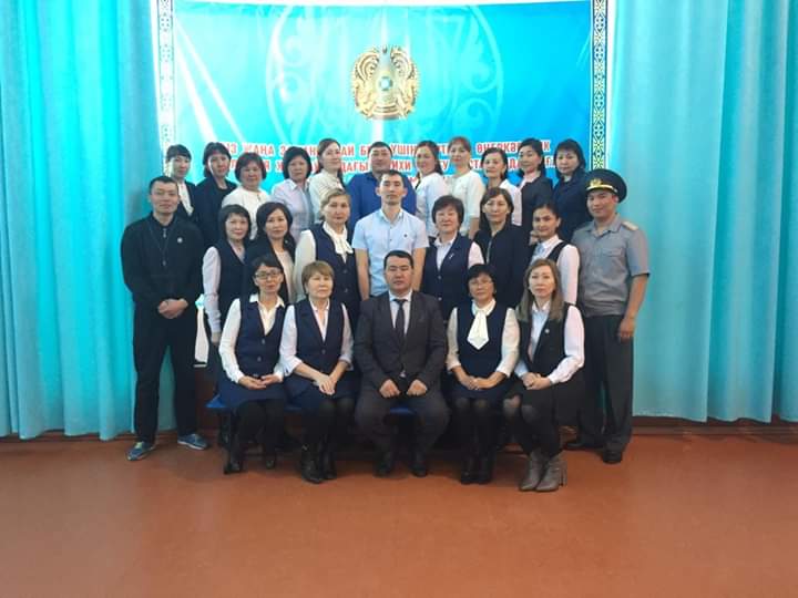 Знаменка жалпы орта білім беретін мектебінің  ұжымы